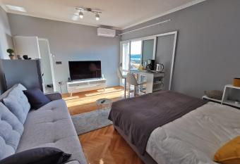 Deluxe Apartment  has Balcony rooms