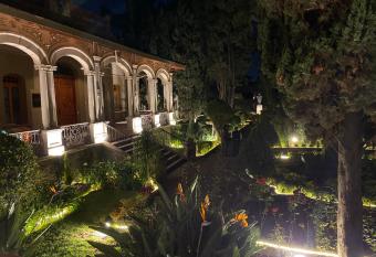 Hotel Express Quinta Soledad allows 18 year olds to book a room