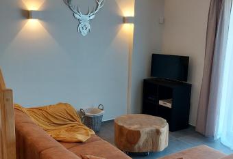 Il   tait une fois...le gite allows 18 year olds to book a room