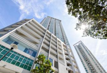 Straits Garden Suites by The Homestay Helper has Balcony rooms
