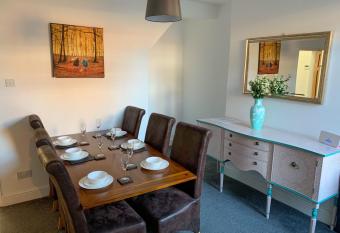 The Stray - Free Parking - York Victorian House - Holiday Home has Balcony rooms