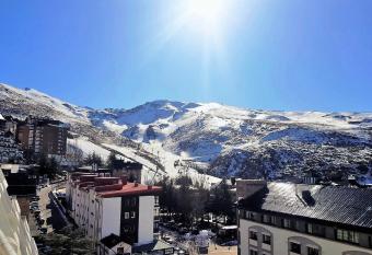 Ski Montblanc Sierra Nevada & Zona Baja has Balcony rooms