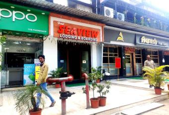 Hotel Sea View CBD Belapur has Balcony rooms