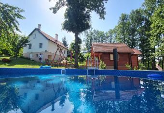 Baberius has Balcony rooms