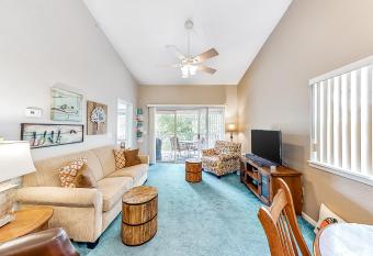 Holiday Hills Hideaway has Balcony rooms