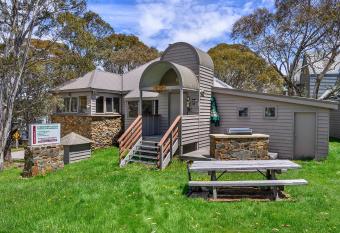 Currawong Lodge allows 18 year olds to book a room
