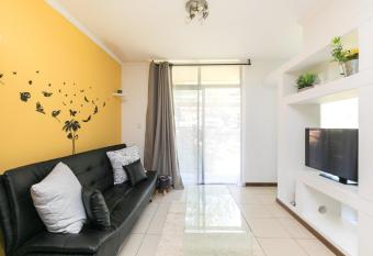 Spacious 1 Bed in a secure golf estate.WIFI allows 18 year olds to book a room