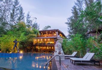 Heritage MNR has Balcony rooms