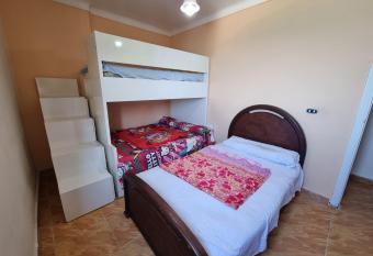 Panoramic Sea View ZAMZM Flat miami FAMILY                                                                   -                                                           -                     has rooms with a private hot tub