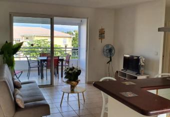 Appartement Soleil - Domaine des Tuileries allows 18 year olds to book a room