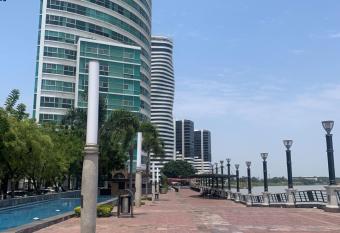 Apartamento VISTA Al RIO PUERTO SANTANA Riverfront 1 allows 18 year olds to book a room