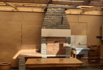 Lyn s Self Catering allows 18 year olds to book a room