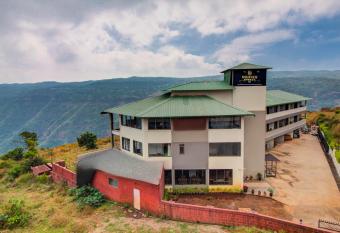 Mountain Breeze Resort, Mahabaleshwar has Balcony rooms