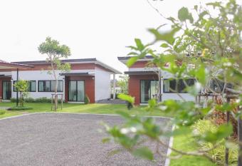 Chill Home Pool Villa Khao Lak has Balcony rooms