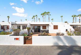 Puerto Chico R has Balcony rooms