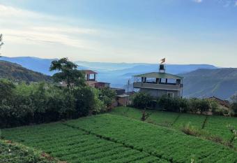 Green Lotus Villa has Smoking/Balcony rooms