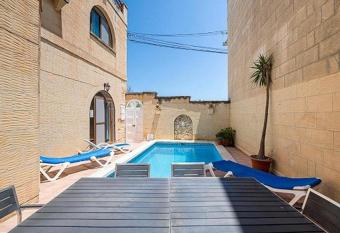 Lighthouse Accommodations - Ta    Mikiel u ta   Marija has Balcony rooms