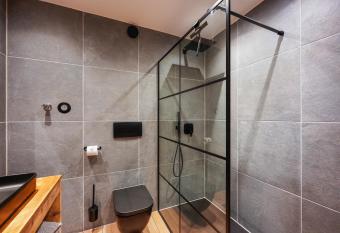 Allg  u Chalet mit Berg-Panorama has Balcony rooms