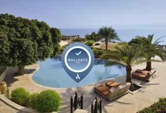 M  venpick Resort & Spa Dead Sea allows 18 year olds to book a room