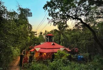 Mitra Hostel Vagator allows 18 year olds to book a room