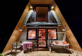 HappyHouse Bungalov Three-Room, SPA pleasure with lake view, Sapanca B1 allows 18 year olds to book a room