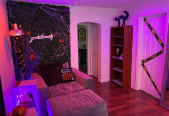 COZY 2 BDRM APT ENTIRE PLACE TO YOURSELF - Easy Access W FREE PARKING has Balcony rooms