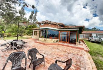 CABA  A VILLA LUISA de LEYVA has Balcony rooms