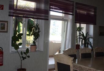 Villa De Baron has Balcony rooms