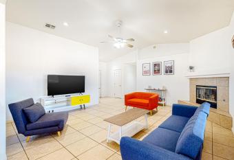 Desert Manzil has Balcony rooms