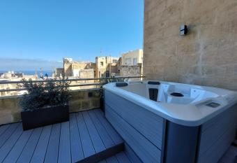 The Capital Boutique Hotel allows 18 year olds to book a room