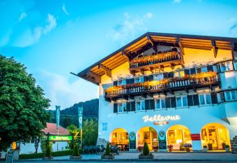 Hotel Bellevue has Balcony rooms