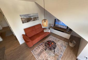 Dahmer Strand 12 - MEERESBRISE allows 18 year olds to book a room