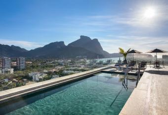 Windsor Tower Hotel allows 18 year olds to book a room