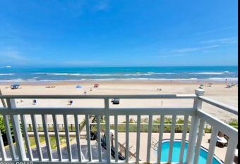 Beachfront Bliss - Suite at Symphony Beach Club has Balcony rooms