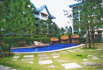 StayPlus Tagaytay Pine Suites 2BR (FREE parking and Netflix) Casa Cecilia has Balcony rooms