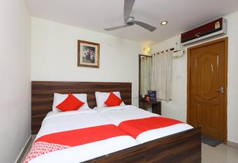 Collection O The Oaks Residency allows 18 year olds to book a room