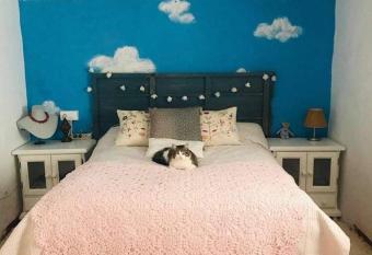 Casa bien situada y acogedora. Preciosas vistas has Balcony rooms