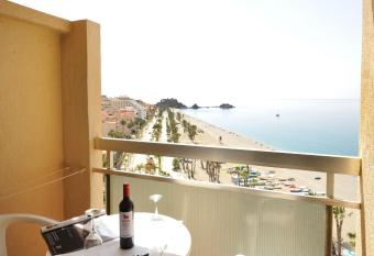 Chinasol Suites allows 18 year olds to book a room