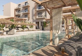 Cabana Blu Hotel & Suites has Balcony rooms