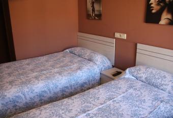 HOSTAL BURGALES has Balcony rooms