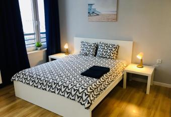 Holdek Apartamenty Ceglana has Balcony rooms