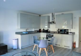 Cheriton Gardens 2 Bed Folkestone allows 18 year olds to book a room