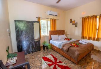 Saptami Hampi Homestay has Balcony rooms