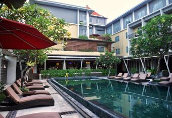 The Kana Kuta Hotel has Balcony rooms