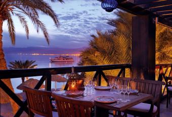 M  venpick Resort & Residences Aqaba allows 18 year olds to book a room