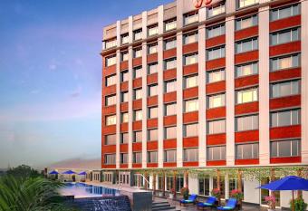 Welcomhotel By ITC Hotels, Guntur allows 18 year olds to book a room