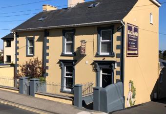 Beach Haven Apartments allows 18 year olds to book a room