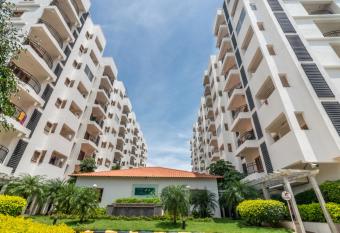 Guesture Serviced Residences, Alta Vista has Balcony rooms