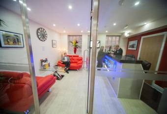 Ville Hotel allows 18 year olds to book a room