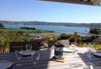 Menhir allows 18 year olds to book a room